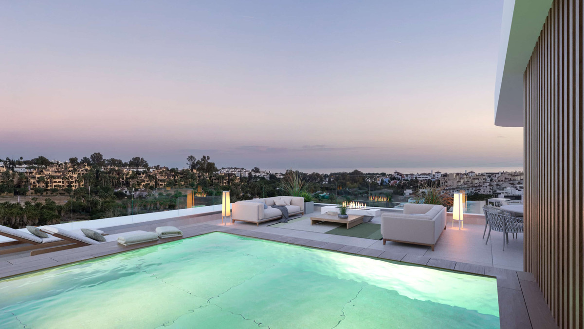 Nueva Milla de Oro, Estepona