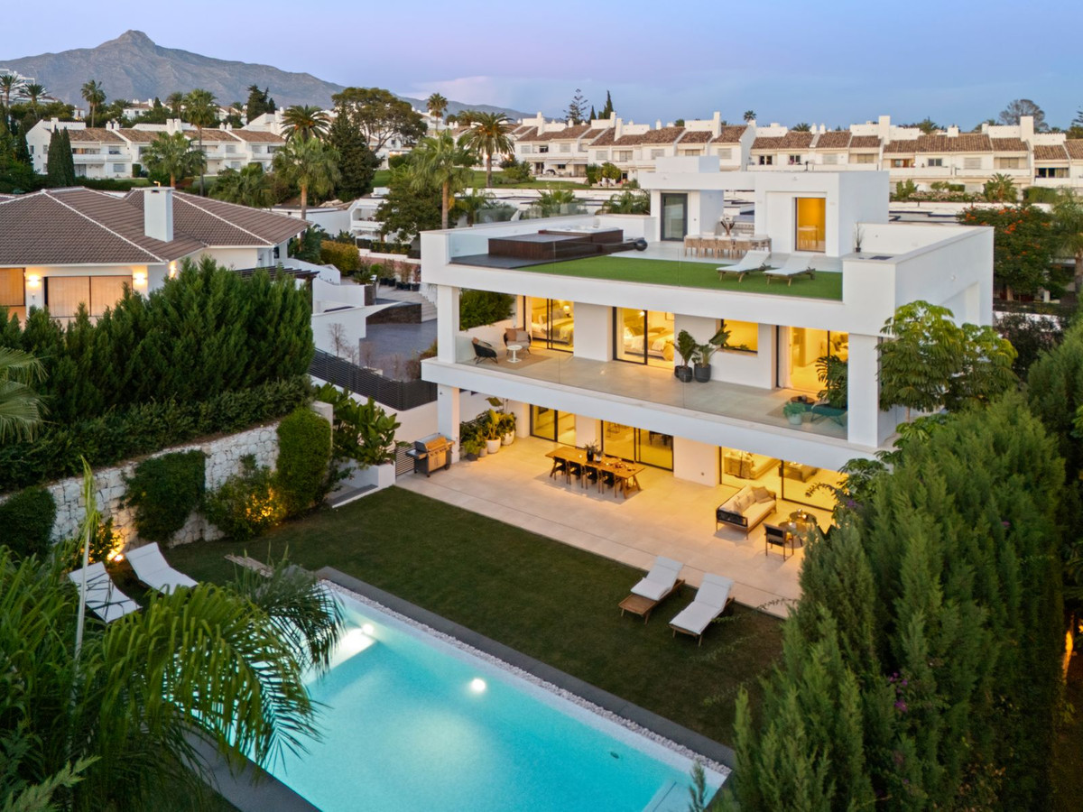 Nueva Andalucía, Marbella